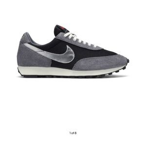 Nike Men's Silver and Gray Sneakers